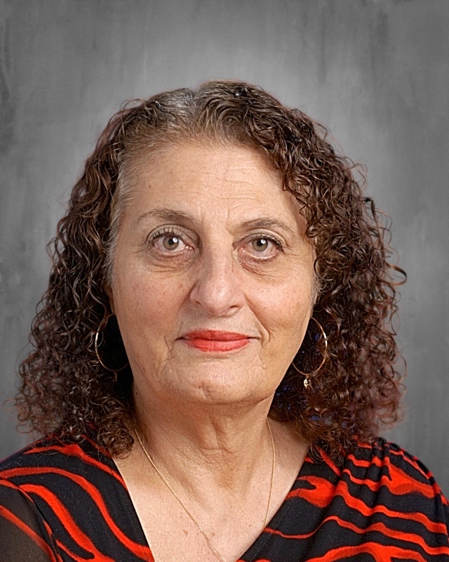 Carolyn Aru